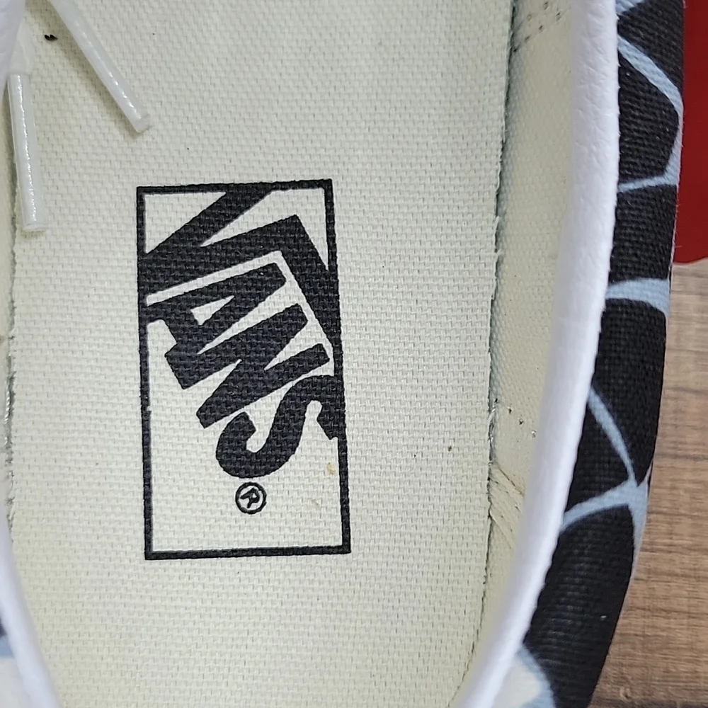 Van's shoes women Brand new. - Picture 11 of 12